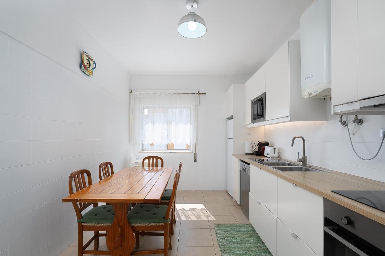 Tranquil View Apartment By Lovelystay Quarteira Exterior photo