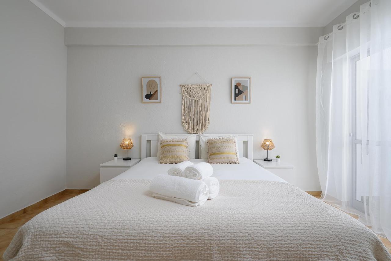 Tranquil View Apartment By Lovelystay Quarteira Exterior photo