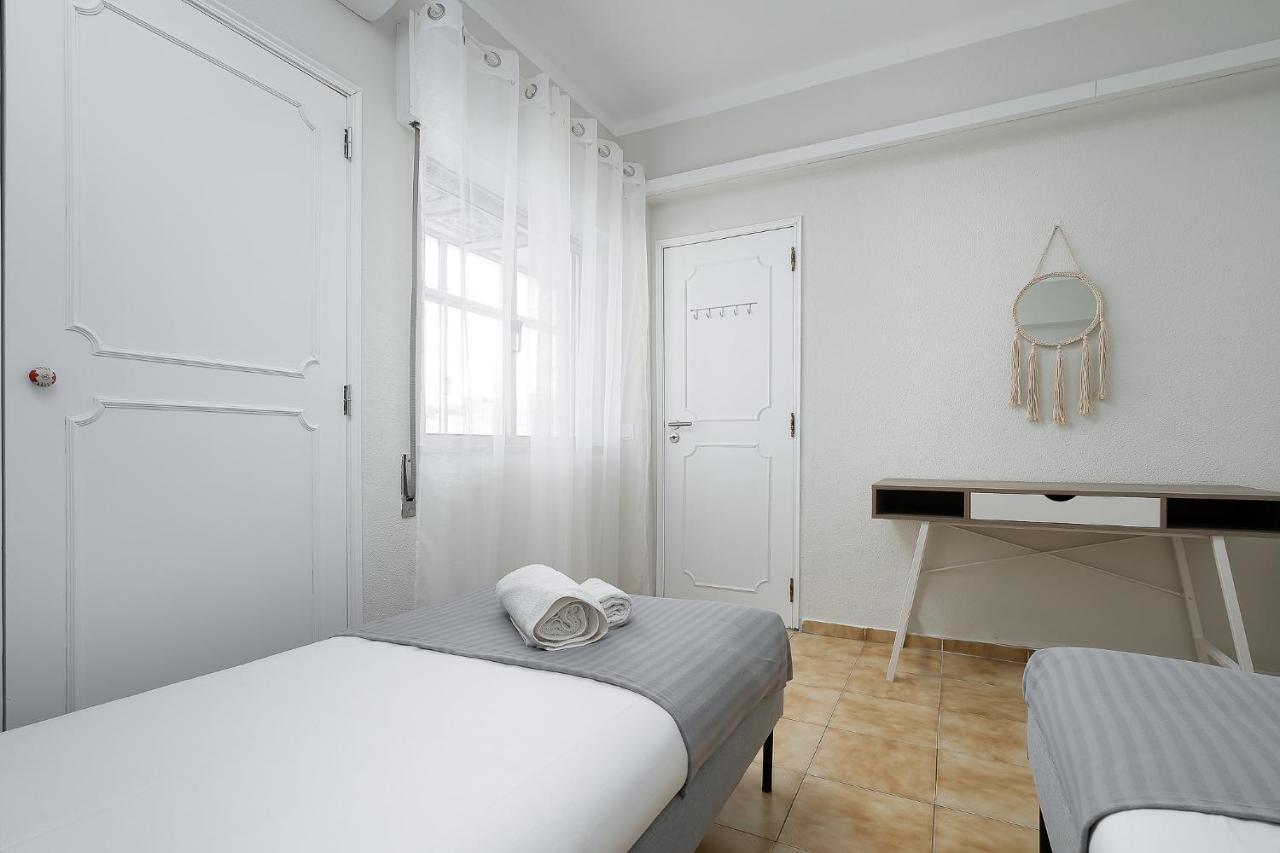 Tranquil View Apartment By Lovelystay Quarteira Exterior photo
